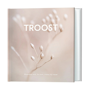 troost-woorden-van-en-over-troost-bij-rouw-isbn-9789463541589_2